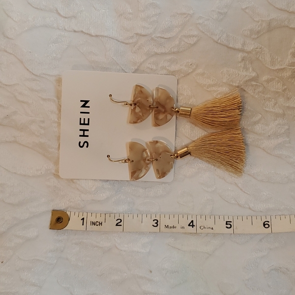 Shein Nude Stone & Tassle Earings - Picture 2 of 2